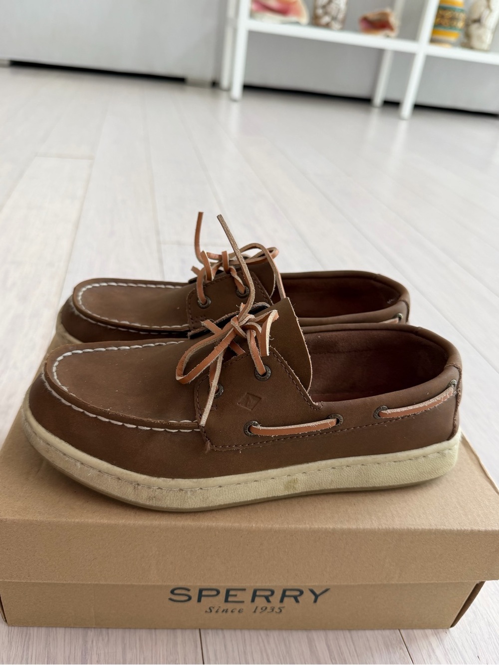 Sperry Brown Leather Boat Shoes - Classic Lace-Up Boy’s Deck Shoes